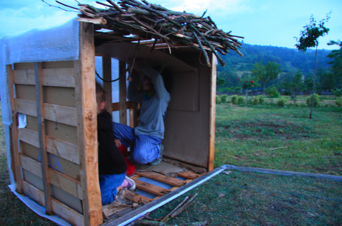 Cabane-diy-jardin